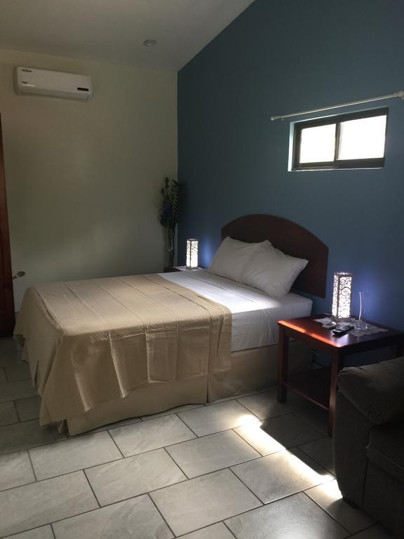 Guest House Плая Фламинго Екстериор снимка
