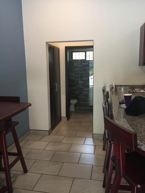 Guest House Плая Фламинго Екстериор снимка