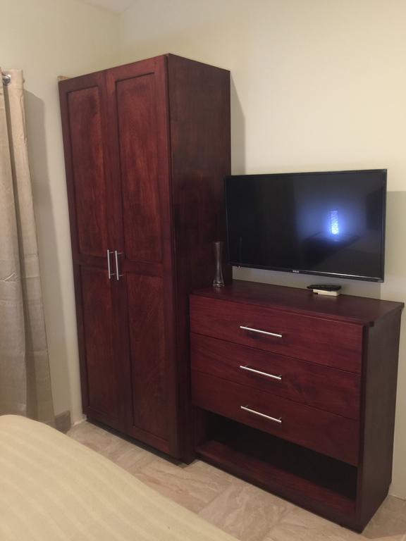 Guest House Плая Фламинго Екстериор снимка